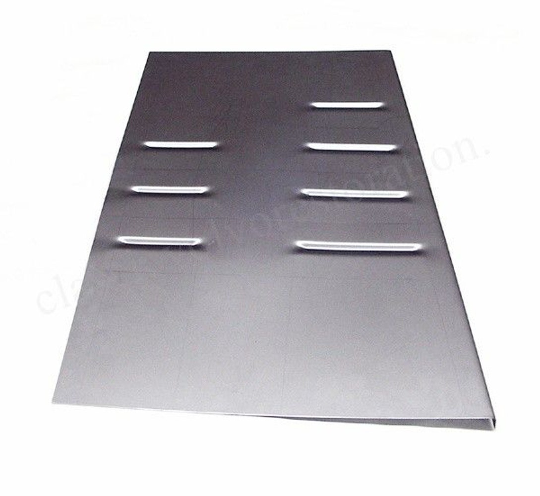 Bodenblech rechts vorne