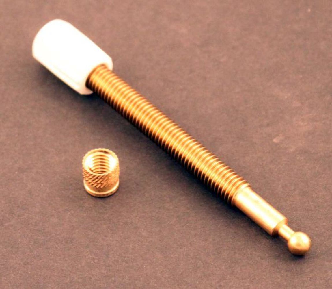 Einstellschraube Scheinwerfer