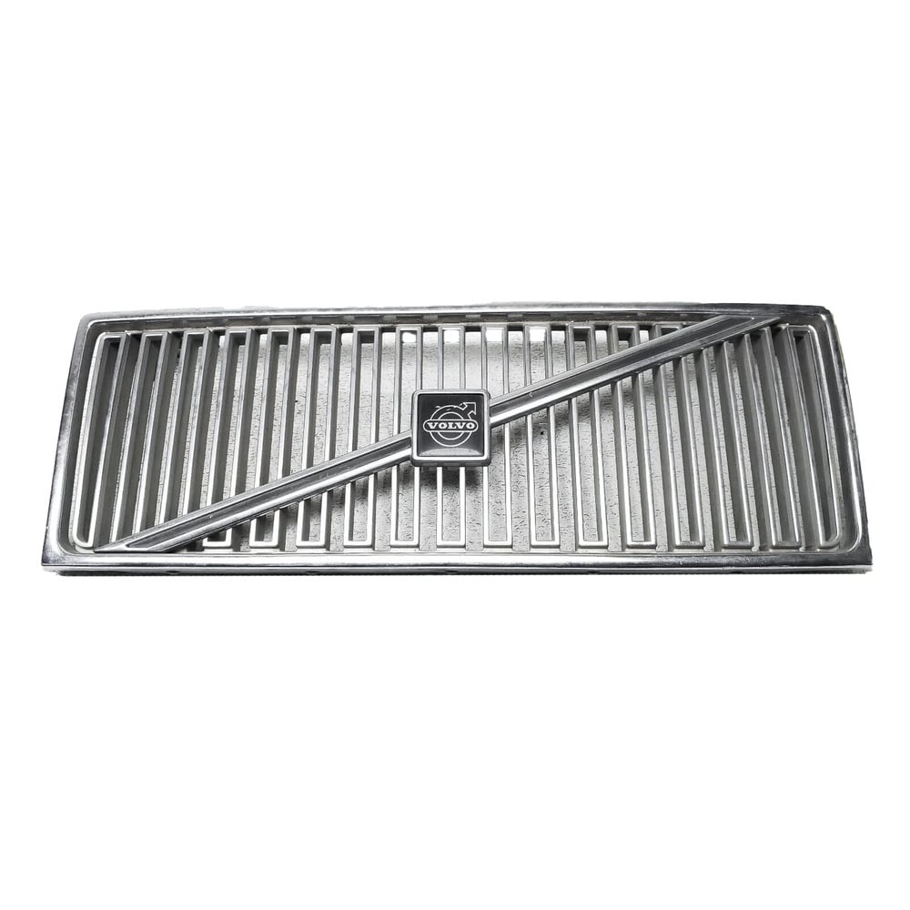 Kühlergrill mit Zierleiste und Emblem für Volvo 740 (1984–89) und 760 (1982–87), verchromt